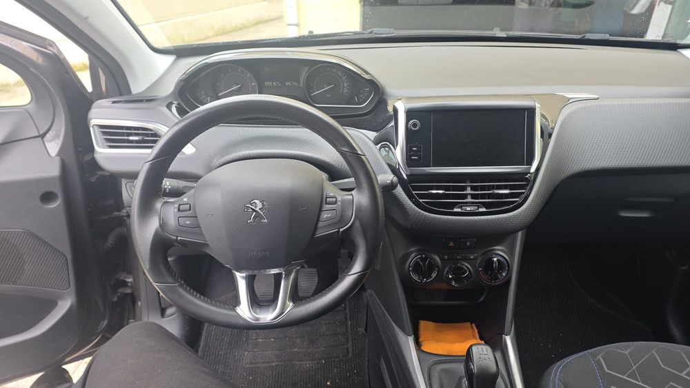 Peugeot 2008 1.2 gasolina