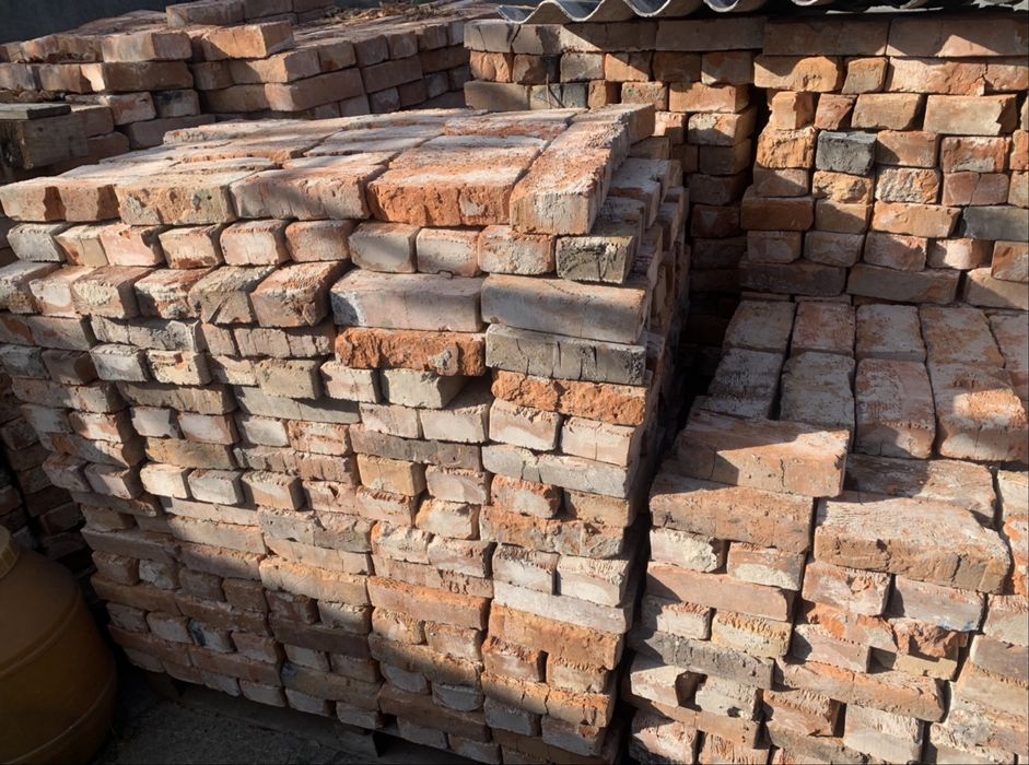 Цегла ціла , б/у , 3грн