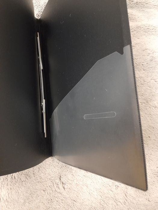 Пластикова папка - швидкозшивач формату  А4 + кишенька. 4 штуки.