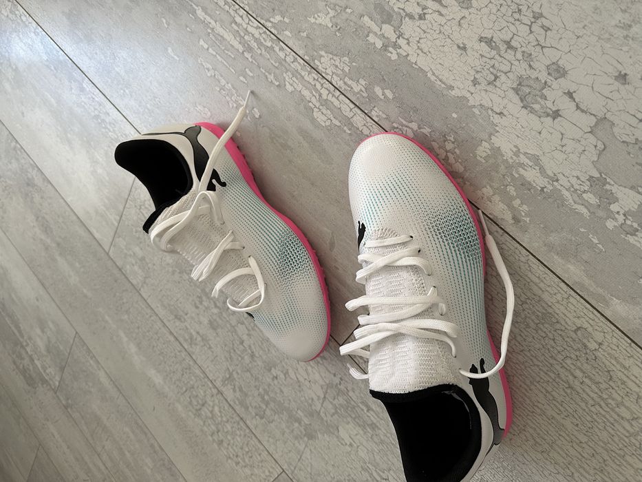 Продаю сороконожки Puma