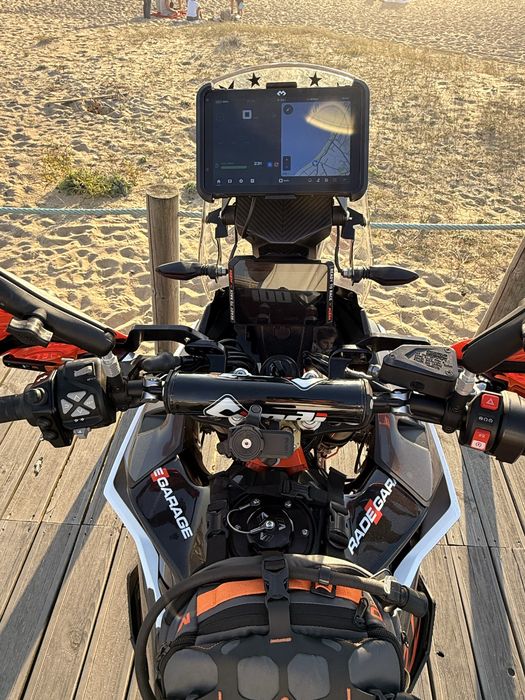 KTM 890 ADVENTURE R 2024 preparada para Rally