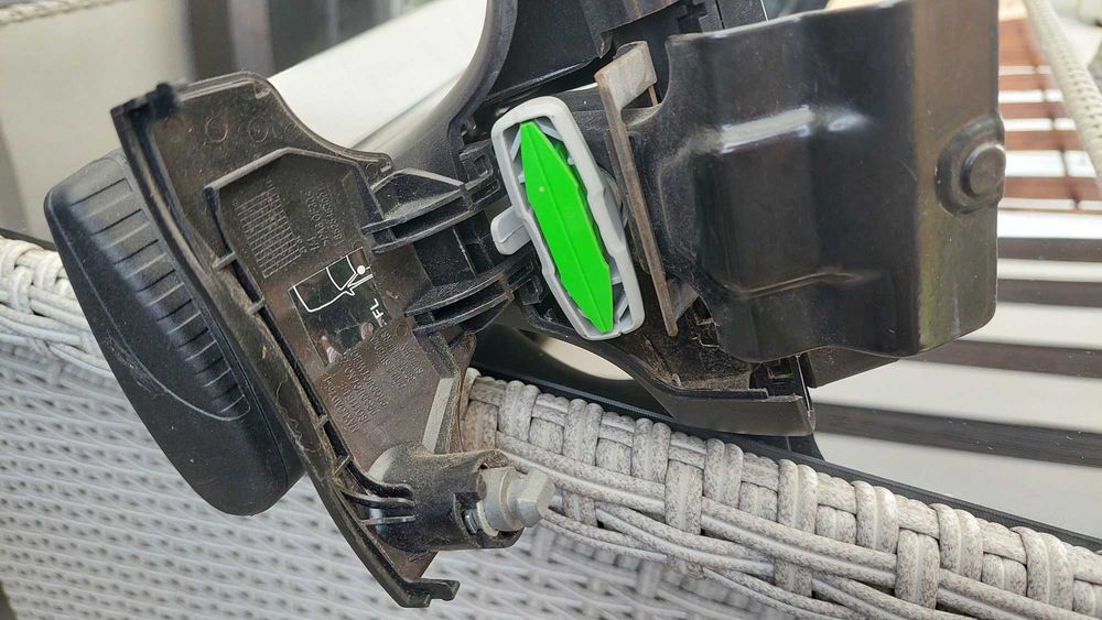 bagażnik dachowy - belki THULE Wingbar 127 cm + stopy THULE 754 + kit THULE 1779 pod Skoda Fabia III
