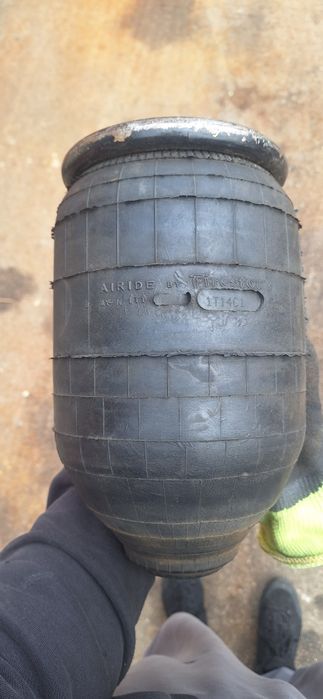 Пневмо Рессоры,  воздушные подушки.  Ивеко,  1t14c1 Firestone