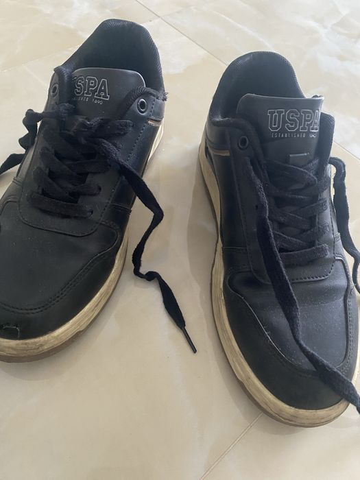 USPA кросівки 42.5р
