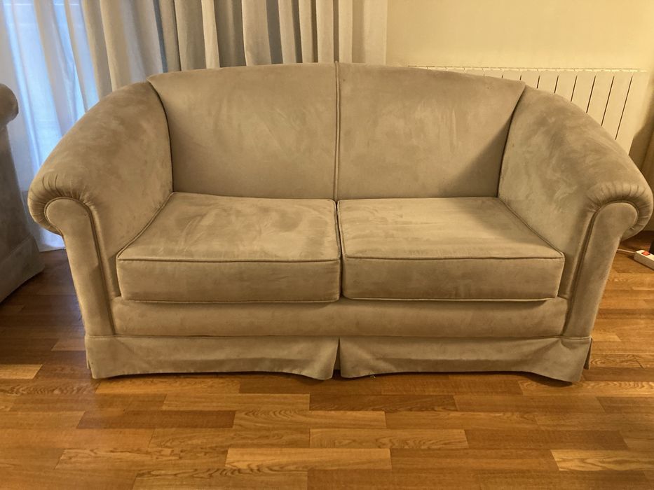 Sofá-cama de camurça