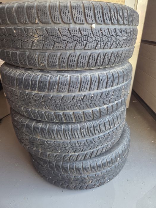 Opony zimowe 185/60 R15