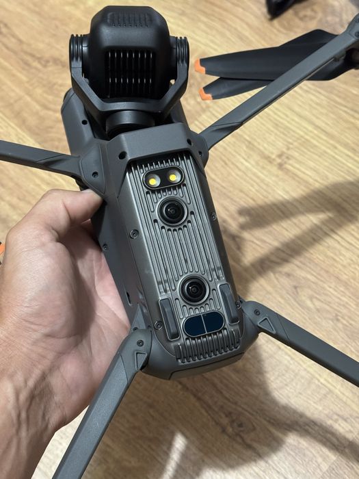 DJI Mavic 3 Pro + Fly more combo