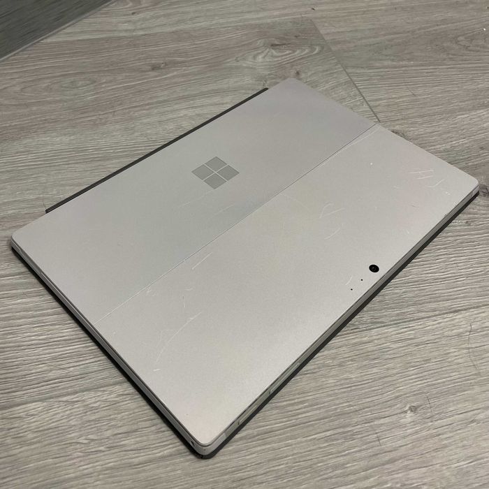 Ноутбук \ Планшет Microsoft Surface Pro 6 12.3"\2К\i5-8350U\8GB, 256GB