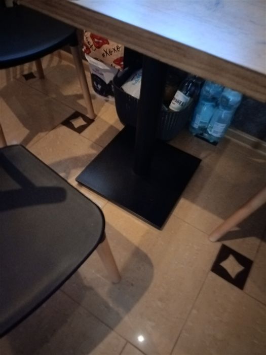 Stół Plus Krzesła