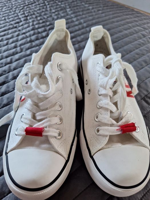 Sprzedam buty sportowe
