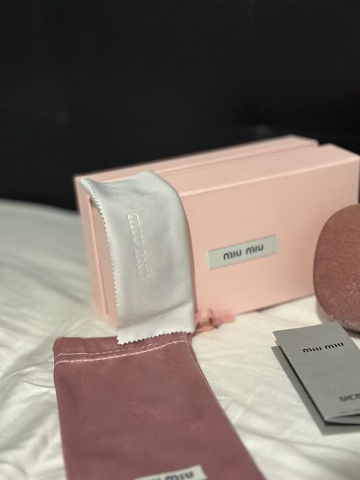 Oculos Miu Miu Novos em caixa com todos acessorios