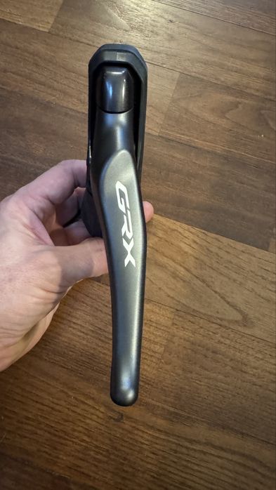 Klamka hamulcowa / klamkomanetka Shimano GRX BL-RX820