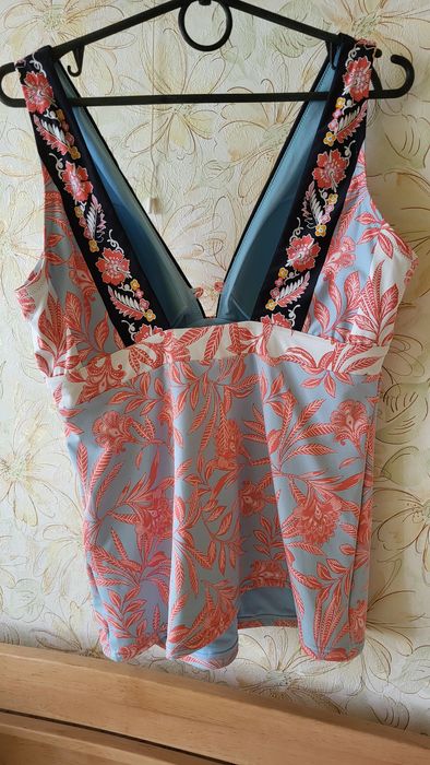 Купальник верх M&S UK 16 EUR 44