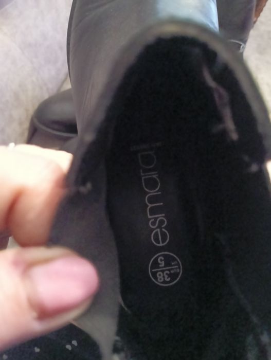 Buty 38 czarne botki