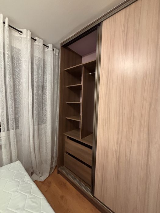 Sprzedam szafe trzydrzwiowa