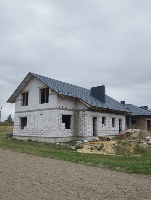 Будівництво будинків.