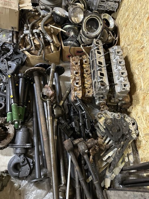 Запчастини до вантажних авто Газ Зіл Уаз Газель.
