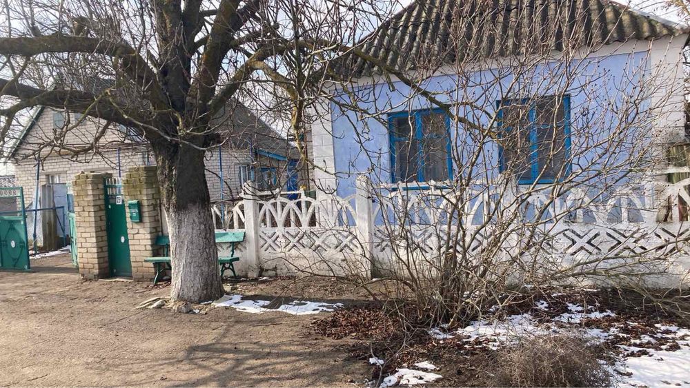 Продам будинок , смт Березанка