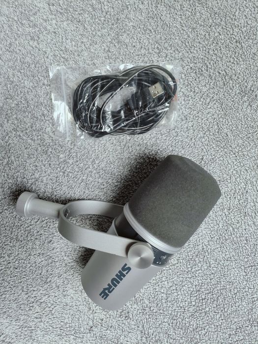 Mikrofon Shure MV7 + Statyw do mikrofonu gratis