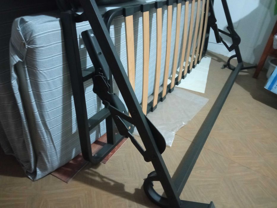 Sofá-cama usado como novo, sem riscos