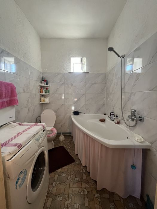 Продам будинок 67 м2 приват ділянка 9 сот Берегово вул Арань Яноша 145