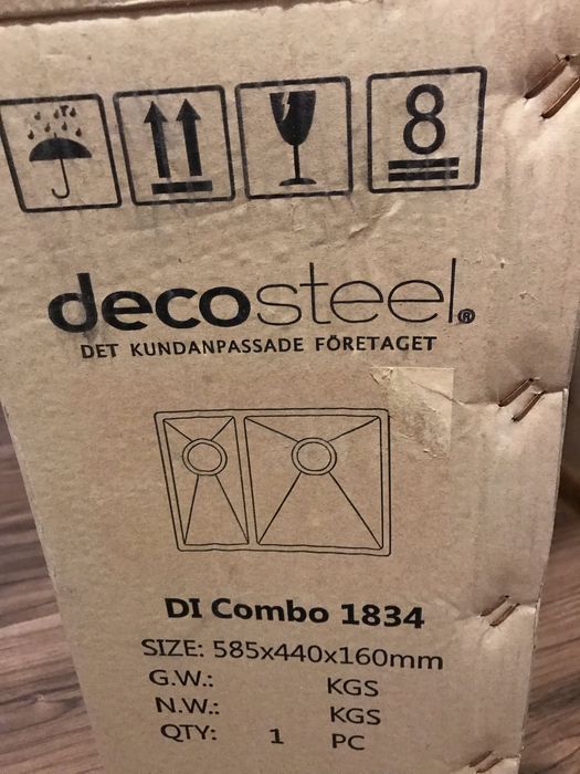 Zlewozmywak stalowy,baterie kuchenne.