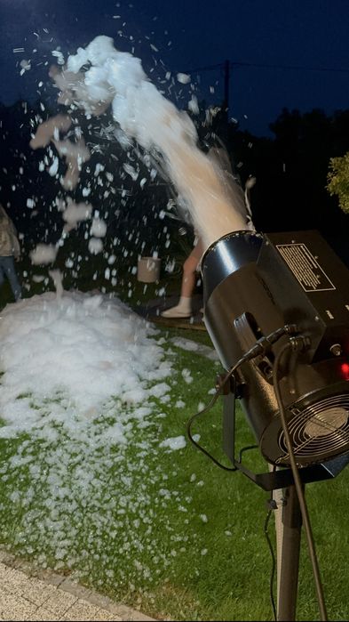 Piana party maszyna 3000 vat wat przy basenie impreza wytwornica piany