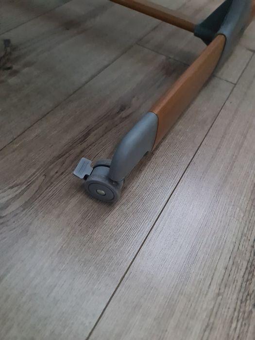 Dostawka, kojec Momi