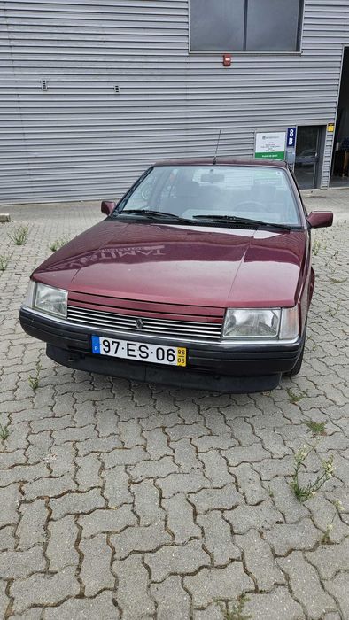 Renault 25 GTX – Clássico Confortável