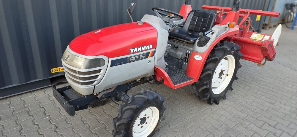 Traktorek ogrodowy 4x4 Yanmar Forte AF-16 sadowniczy komunalny rewers , glebogryzarka