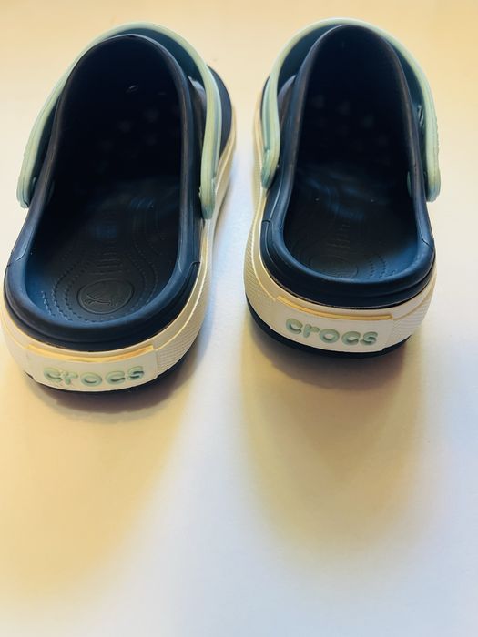 Продам Crocs, кроксы,