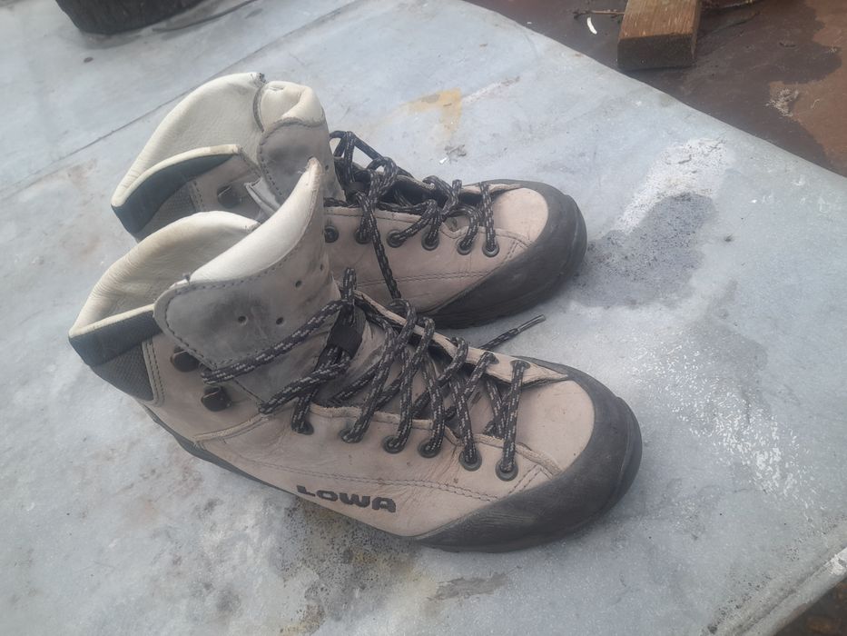 Ботинки фирмы LOWA