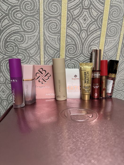 Косметичні засоби різні