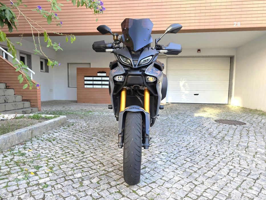 Yamaha Tracer 9 GT+ Radar, linha escape Dominator, com + extras e Garantia