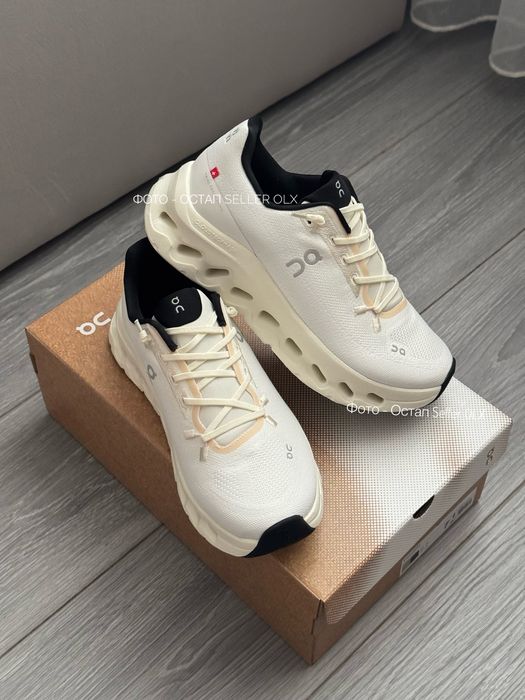 кроссовки ON Cloudtilt Pearl White (нові в коробці)