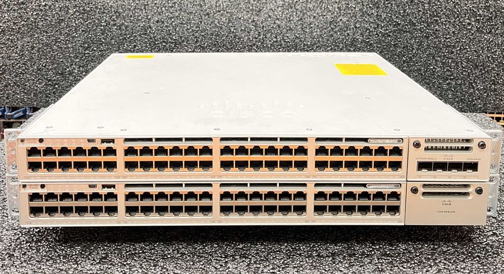 Комутатор Cisco C9300-48P-E