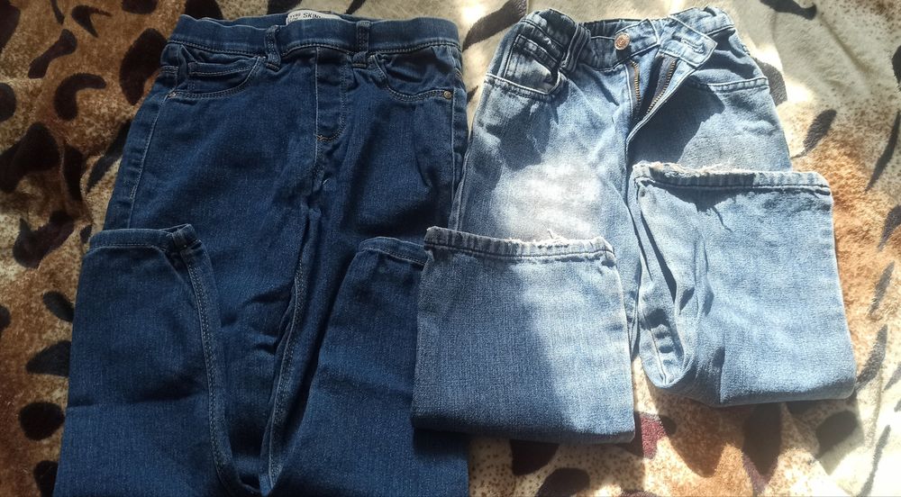 Дитячий одяг на дівчинку