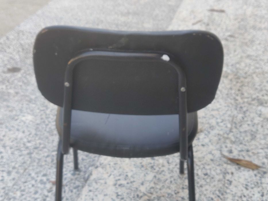 cadeira de metal