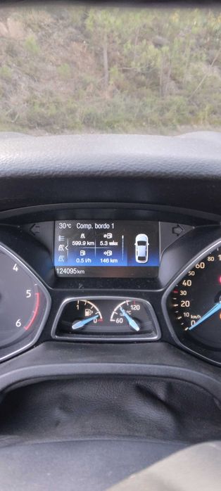 Ford focus 2015 com 124000km