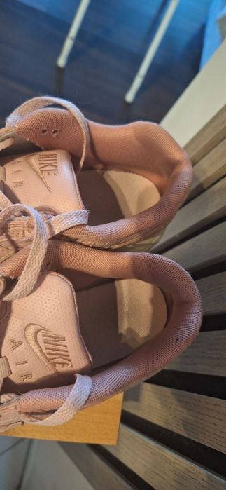 Adidasy nike Air max różowe dla dziewczynki roz 38
