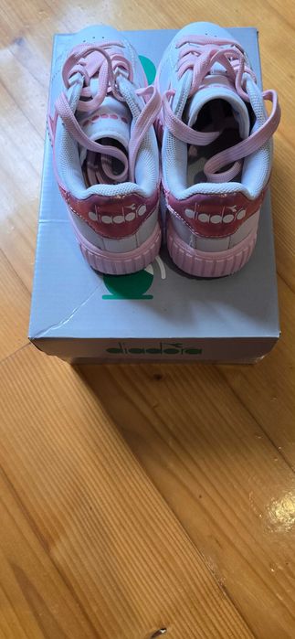 Дитячі кросівки diadora 28 р