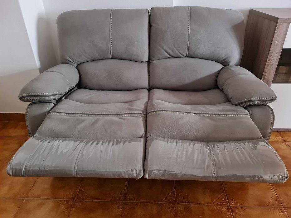 Sofá 2 lugares com assentos extensíveis