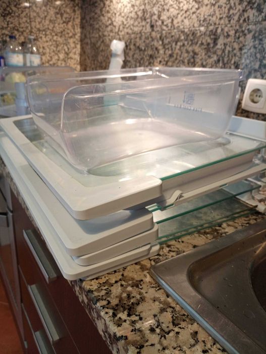 Peças para frigorífico Indesit BAN 34 NF P