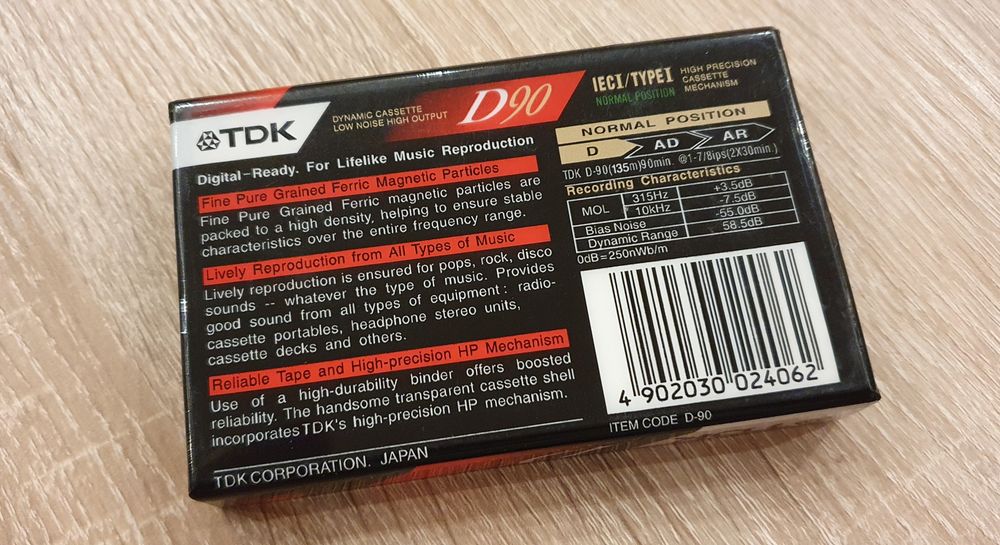 Kaseta magnetofonowa TDK D 90