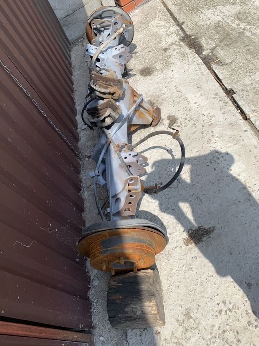 Задний мост Toyota Land Cruiser 200