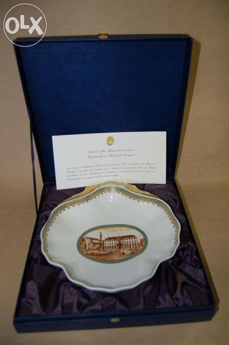 Taça Cerâmica comemorativa 150 anos Banco Portugal largo municipio