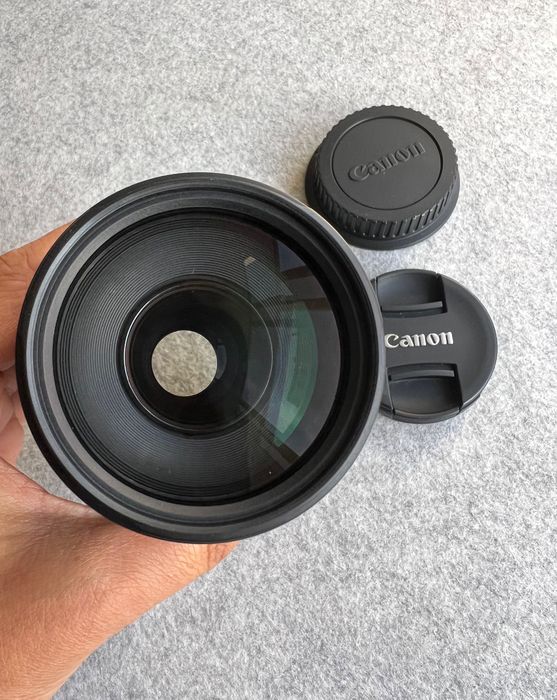 Objectiva Canon | Canon Zoom Lens EF
75-300mm f / 4-5.6 III