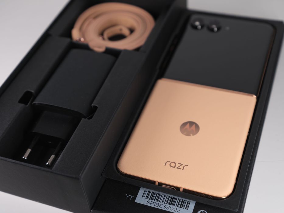 Motorola Razr 50 Ultra Premium protective cover edition/без передоплат