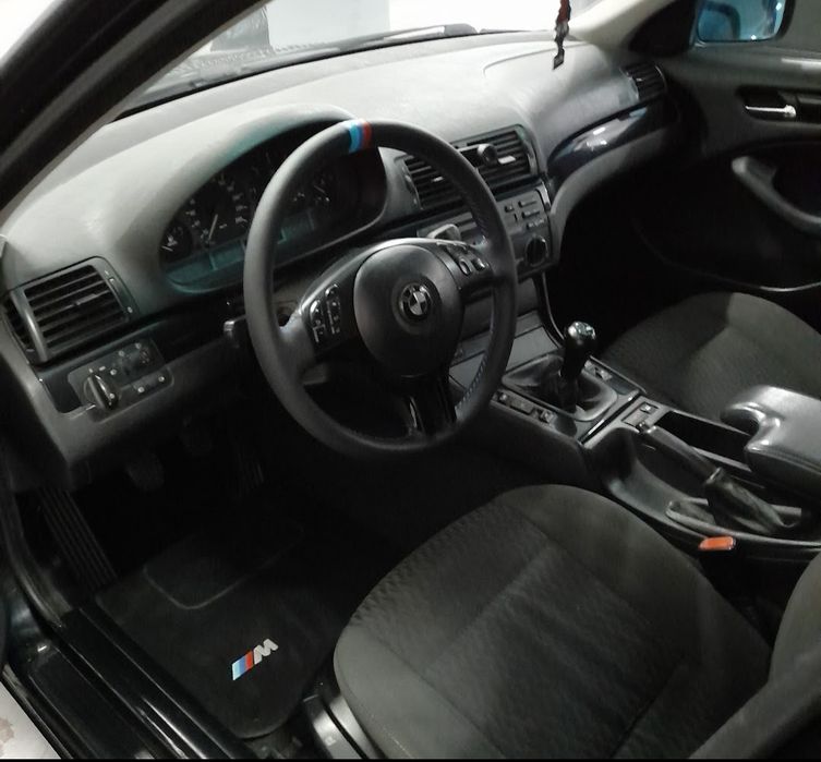 Bmw 320 d touring — fotografia 4