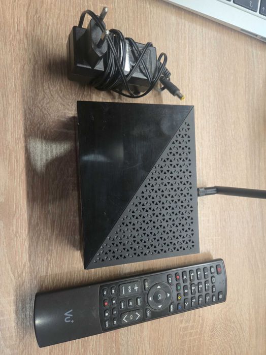 Tuner dekoder Vu+zero 4k/wifi.